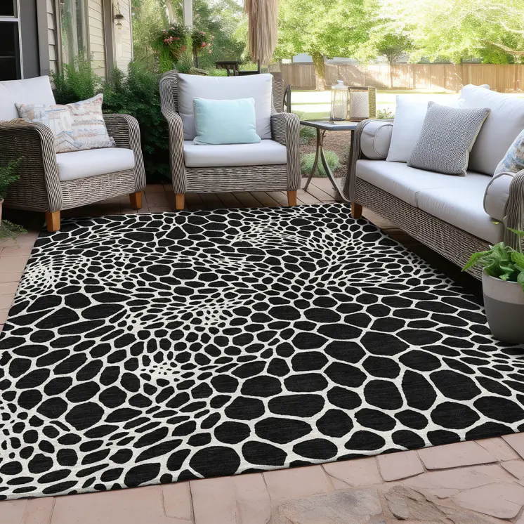 10' X 14' Black And Ivory Geometric Washable Indoor Outdoor Area Rug