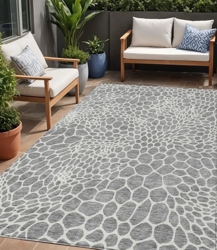 5' X 8' Gray And Ivory Geometric Washable Indoor Outdoor Area Rug