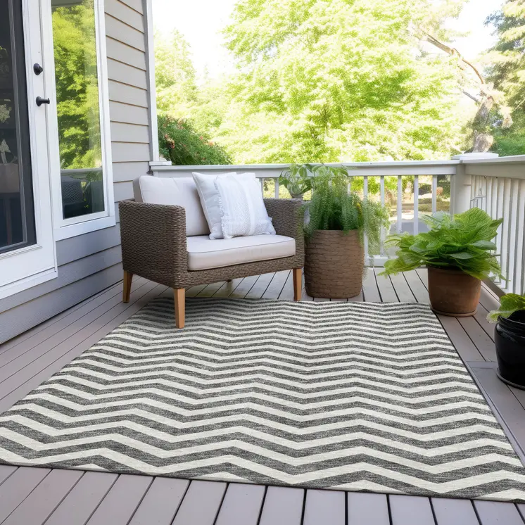 5' X 8' Gray And Ivory Chevron Washable Indoor Outdoor Area Rug