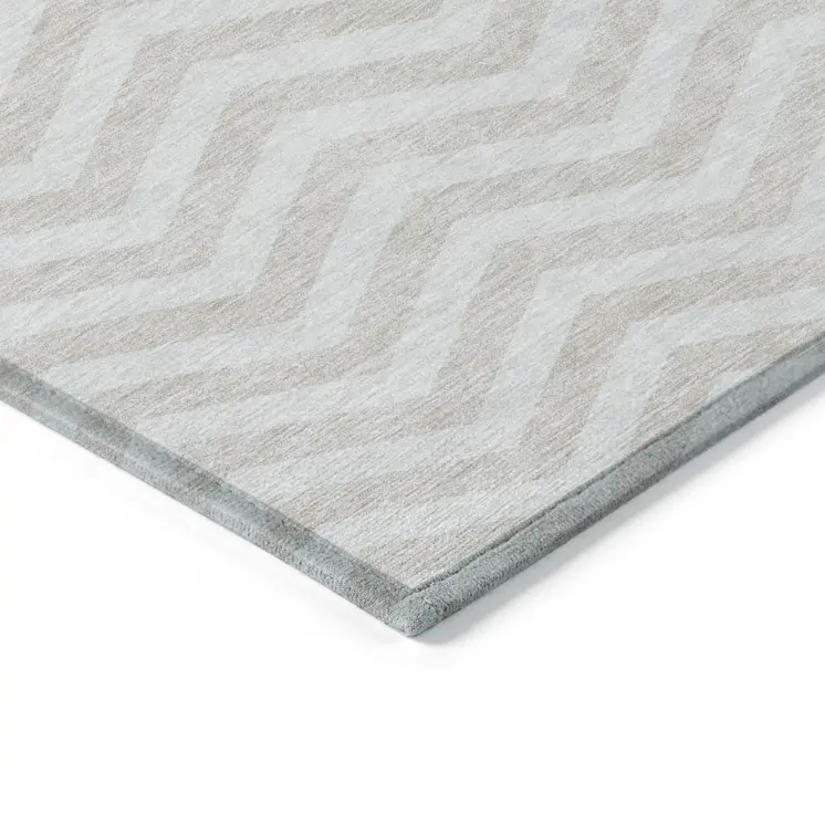 8' X 10' Ivory And Silver Chevron Washable Indoor Outdoor Area Rug