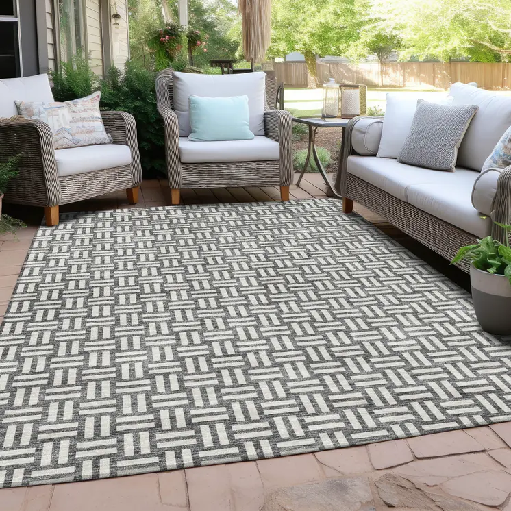 8' X 10' Gray And Ivory Geometric Washable Indoor Outdoor Area Rug