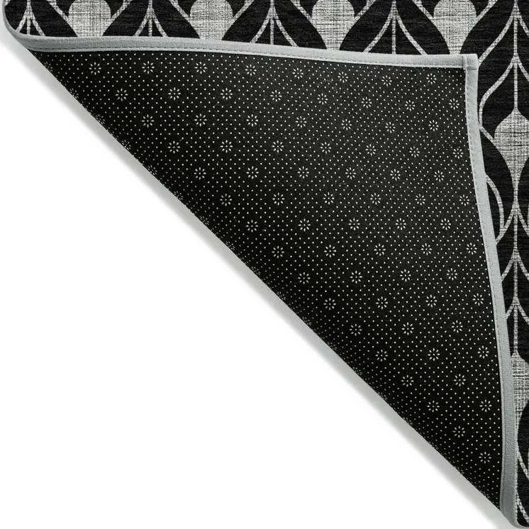 5' X 8' Black And Ivory Geometric Washable Indoor Outdoor Area Rug