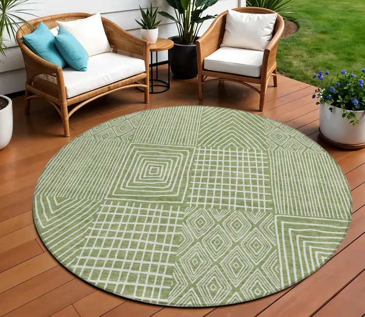 8' Green And Ivory Round Geometric Washable Indoor Outdoor Area Rug