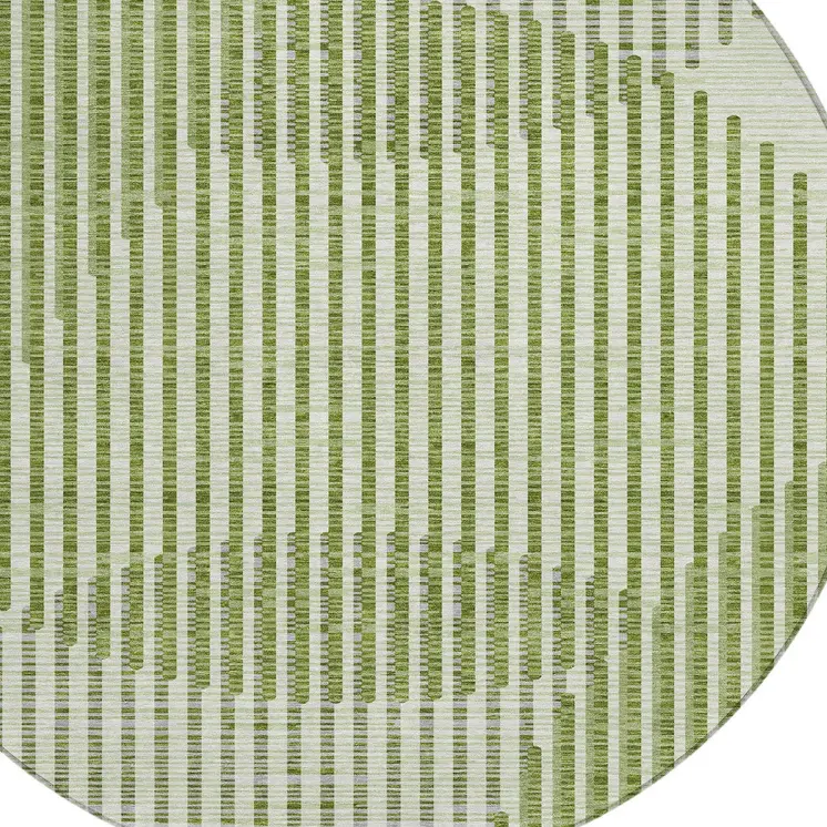 8' Green And Ivory Round Geometric Washable Indoor Outdoor Area Rug
