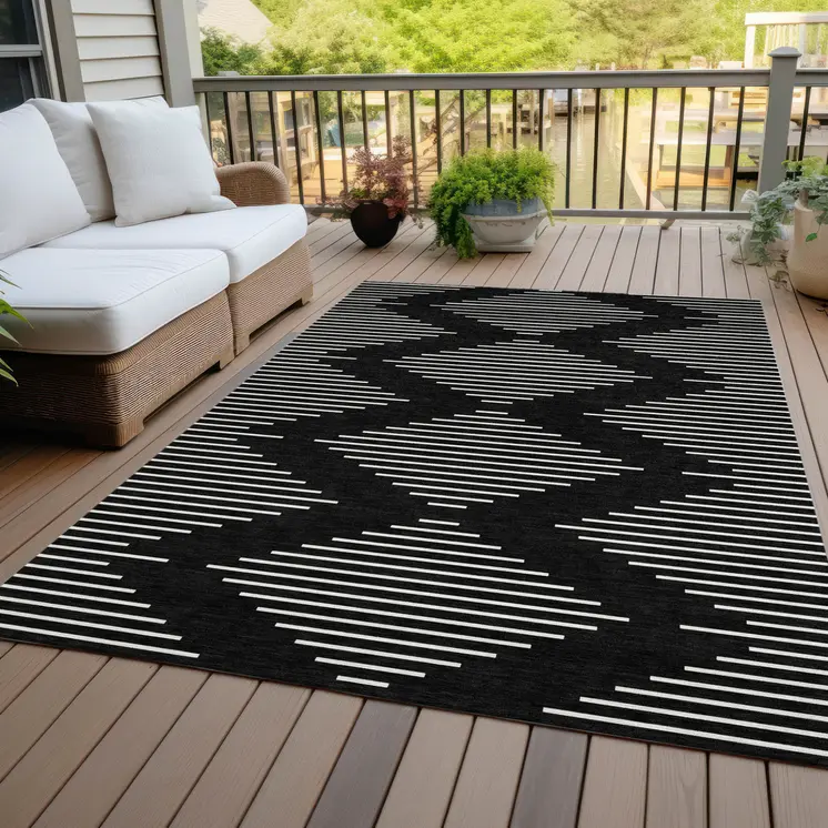 5' X 8' Black And Ivory Geometric Washable Indoor Outdoor Area Rug
