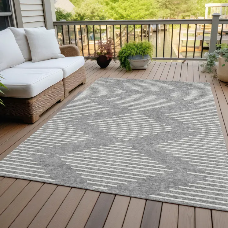 8' X 10' Gray And Ivory Geometric Washable Indoor Outdoor Area Rug