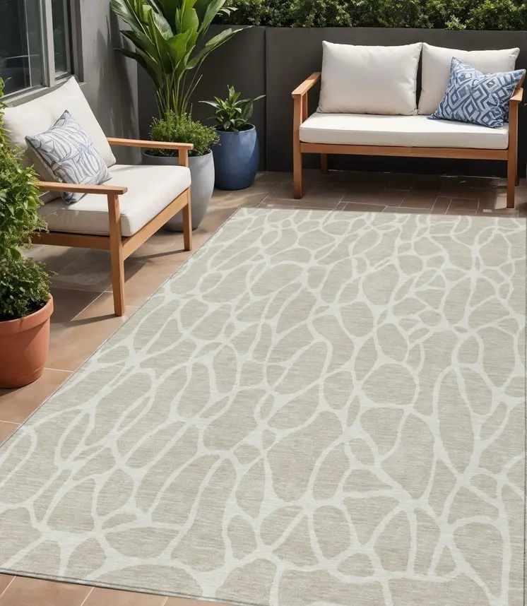 5' X 8' Beige And Ivory Geometric Washable Indoor Outdoor Area Rug