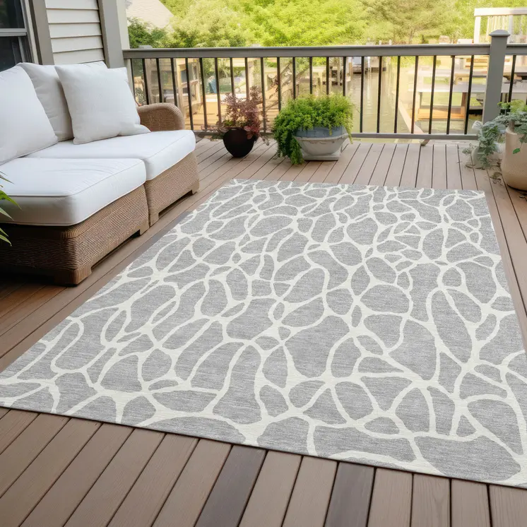10' X 14' Silver And Ivory Geometric Washable Indoor Outdoor Area Rug