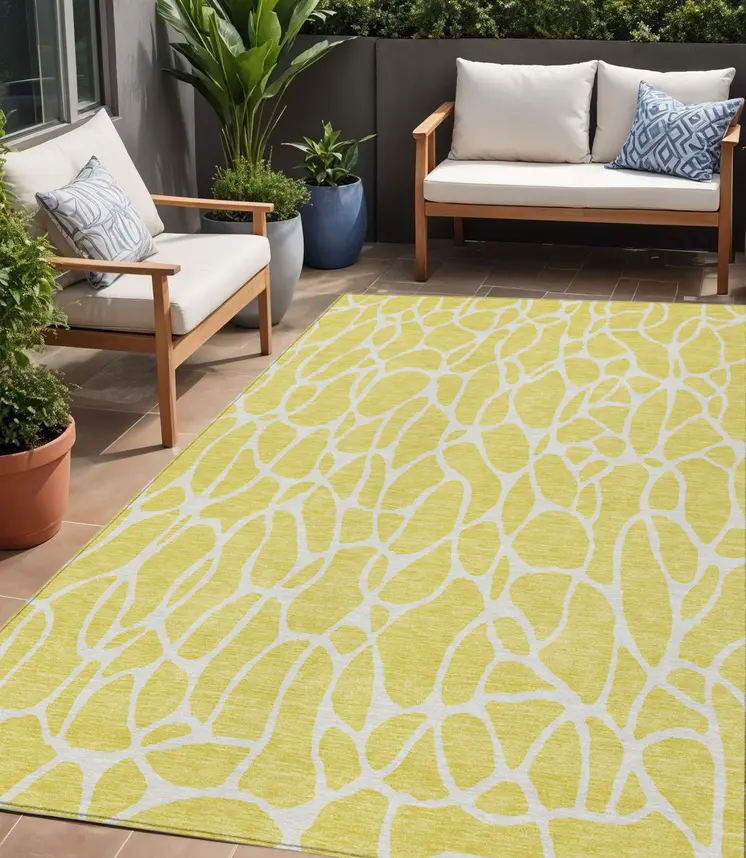 5' X 8' Yellow And Ivory Geometric Washable Indoor Outdoor Area Rug