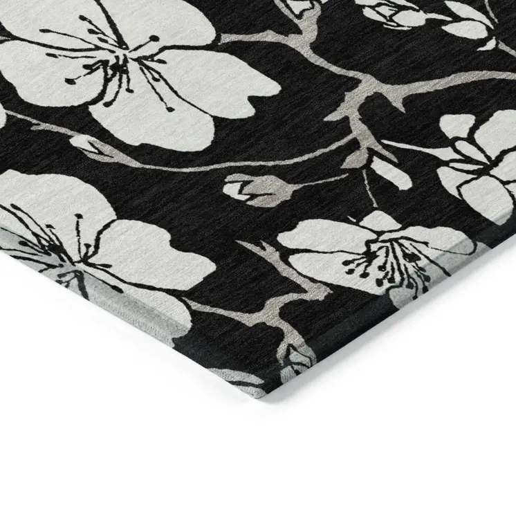 5' X 8' Black Ivory And Gray Floral Washable Indoor Outdoor Area Rug