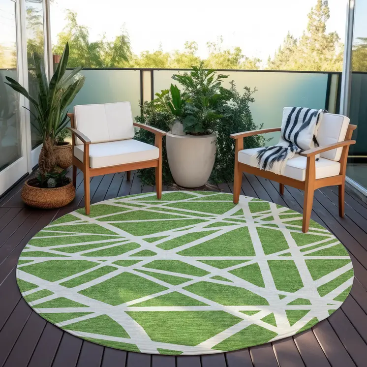 8' Green And Ivory Round Geometric Washable Indoor Outdoor Area Rug