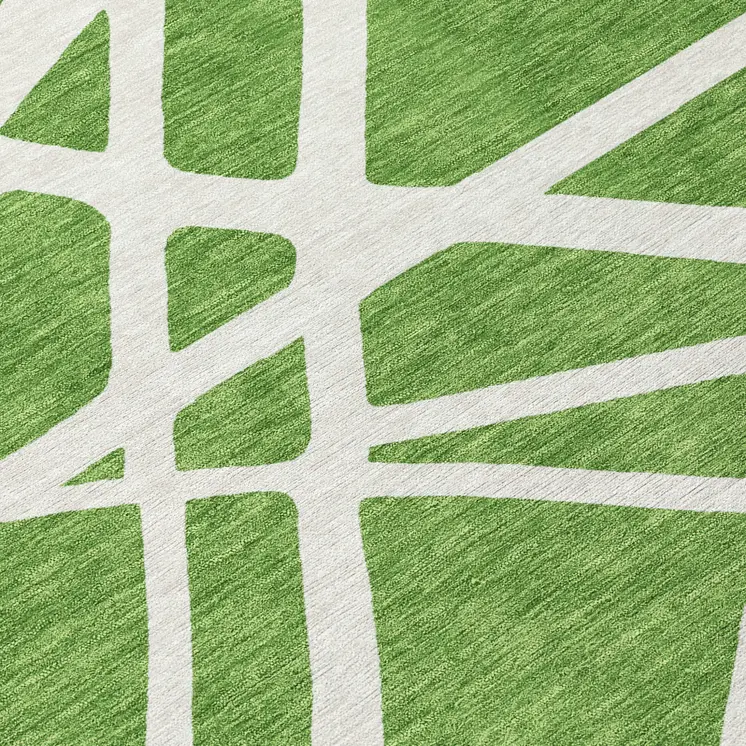 8' Green And Ivory Round Geometric Washable Indoor Outdoor Area Rug