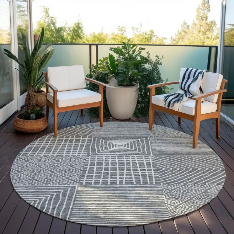 8' Charcoal And Ivory Round Geometric Washable Indoor Outdoor Area Rug