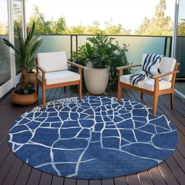 8' Navy Blue And Ivory Round Abstract Washable Indoor Outdoor Area Rug