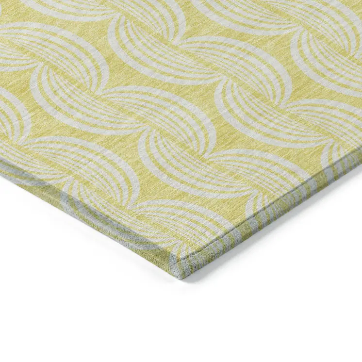 5' X 8' Yellow And Beige Ogee Washable Indoor Outdoor Area Rug