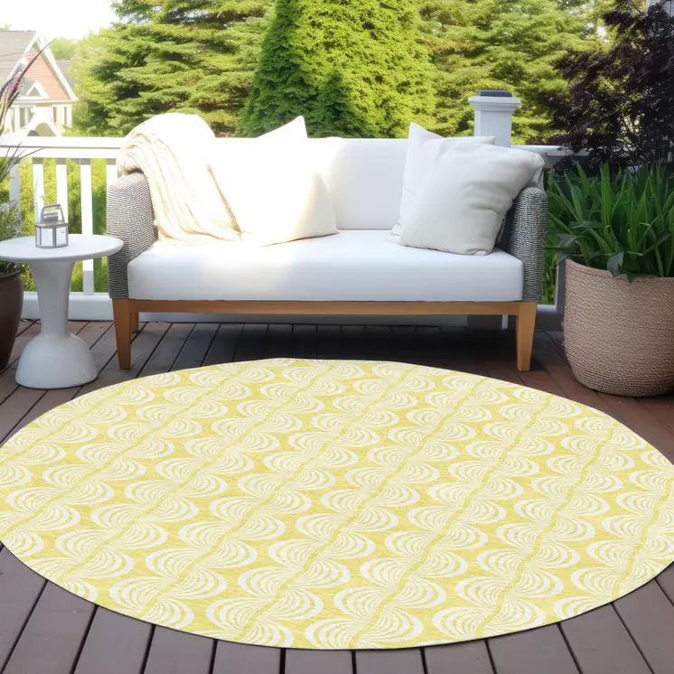 8' Yellow And Beige Round Ogee Washable Indoor Outdoor Area Rug