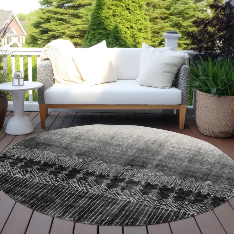 8' Black Ivory And Gray Round Ombre Washable Indoor Outdoor Area Rug