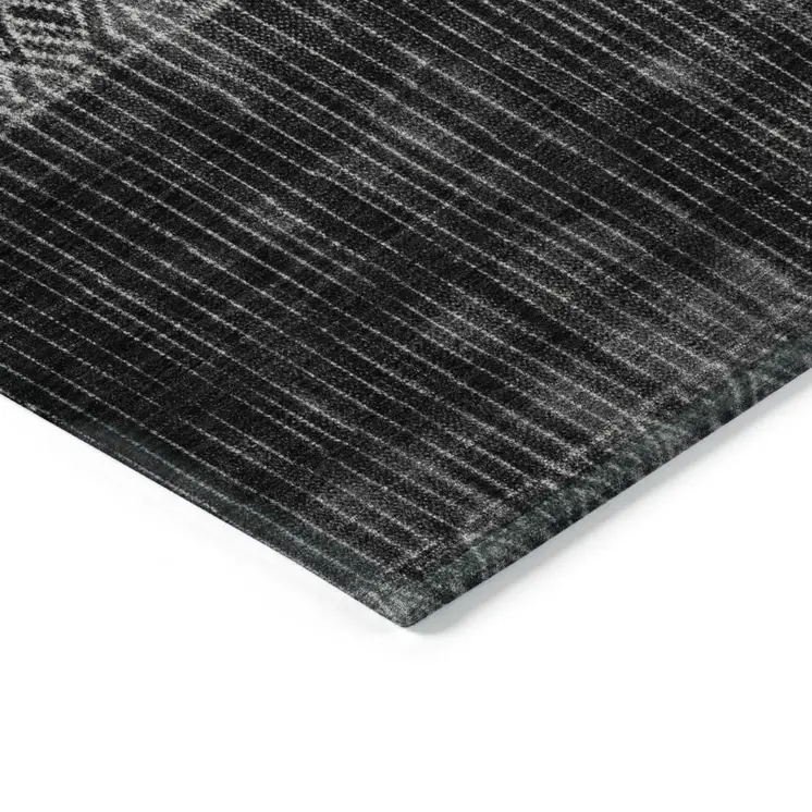 8' Black Ivory And Gray Round Ombre Washable Indoor Outdoor Area Rug