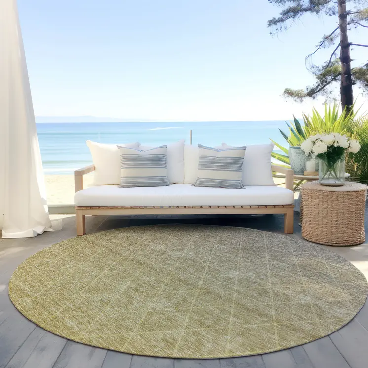 8' Gold And Gray Round Geometric Washable Indoor Outdoor Area Rug