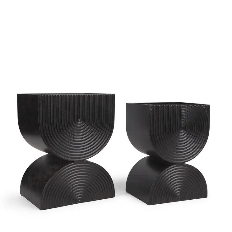 Set of Two Black Metal 20 Ounce Pot Planters