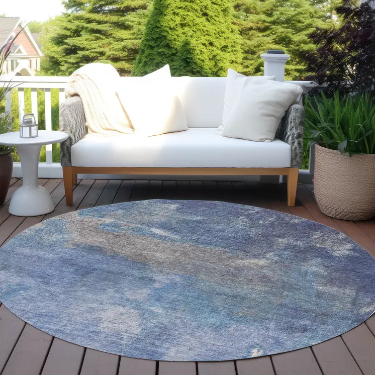 8' Blue And Denim Blue Round Abstract Washable Indoor Outdoor Area Rug