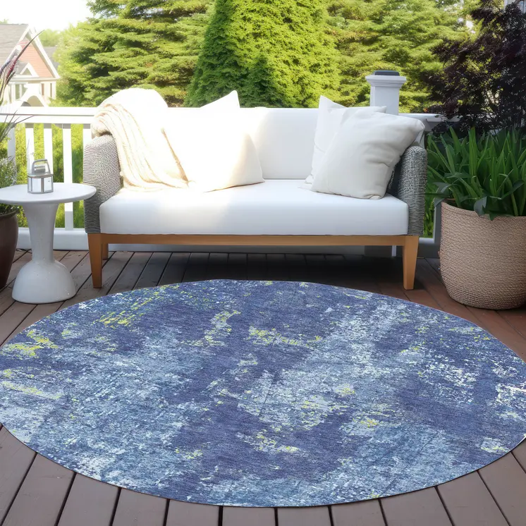 8' Navy Blue And Denim Blue Round Abstract Washable Indoor Outdoor Area Rug