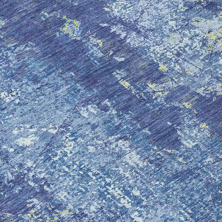 8' Navy Blue And Denim Blue Round Abstract Washable Indoor Outdoor Area Rug