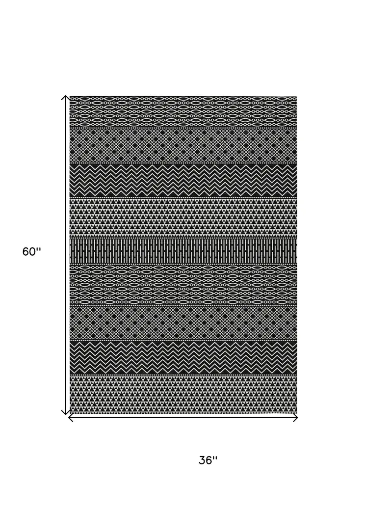 3' X 5' Black And Ivory Chevron Washable Indoor Outdoor Area Rug