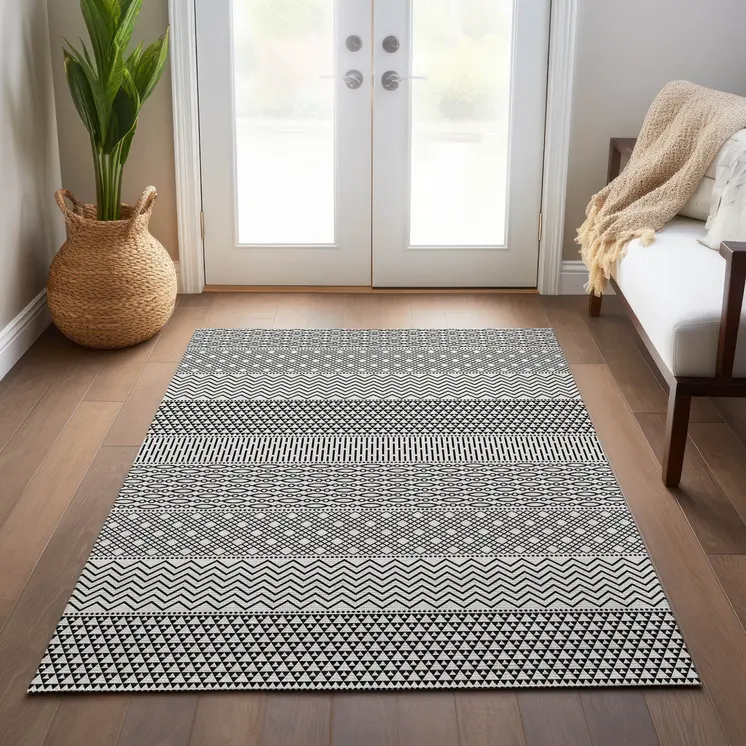 5' X 8' White And Black Chevron Washable Indoor Outdoor Area Rug