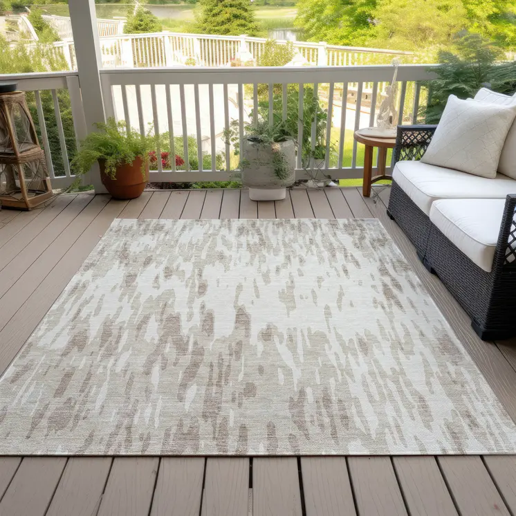 5' X 8' Ivory And Off White Abstract Washable Indoor Outdoor Area Rug