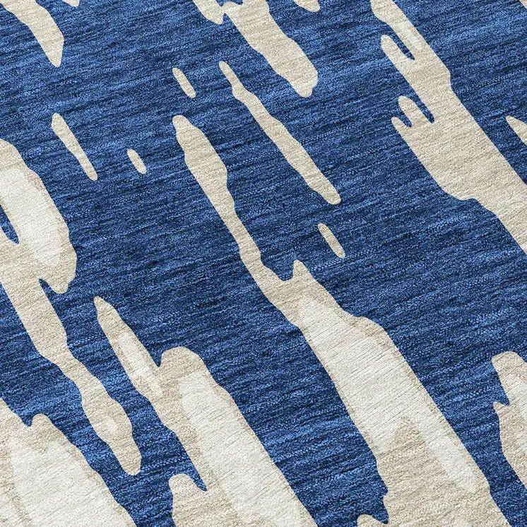 8' Navy Blue And Ivory Round Abstract Washable Indoor Outdoor Area Rug