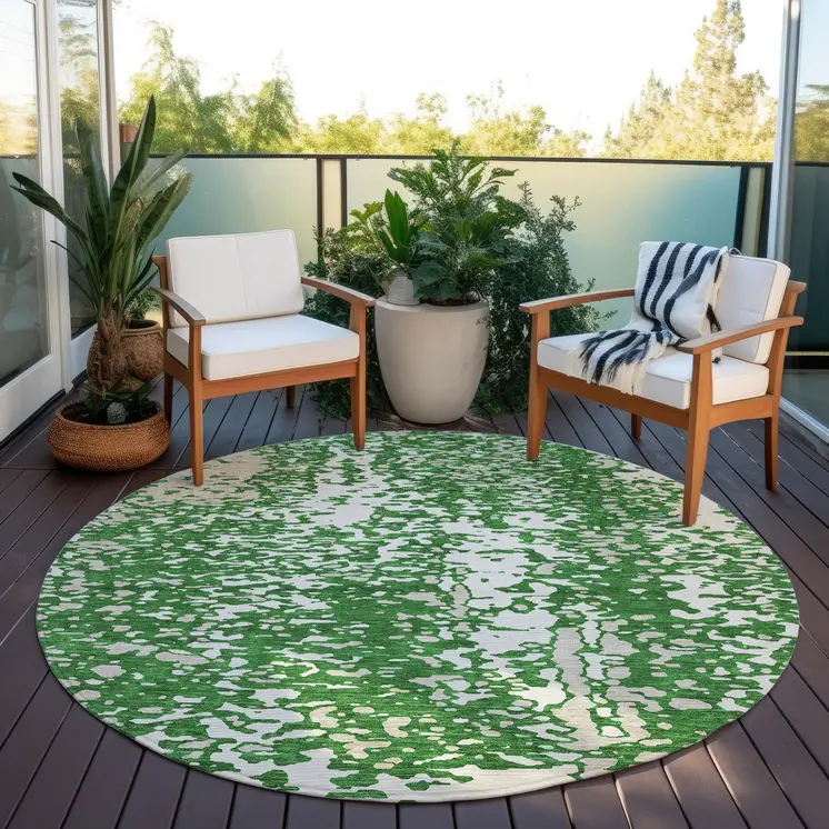 8' Emerald And Ivory Round Abstract Washable Indoor Outdoor Area Rug