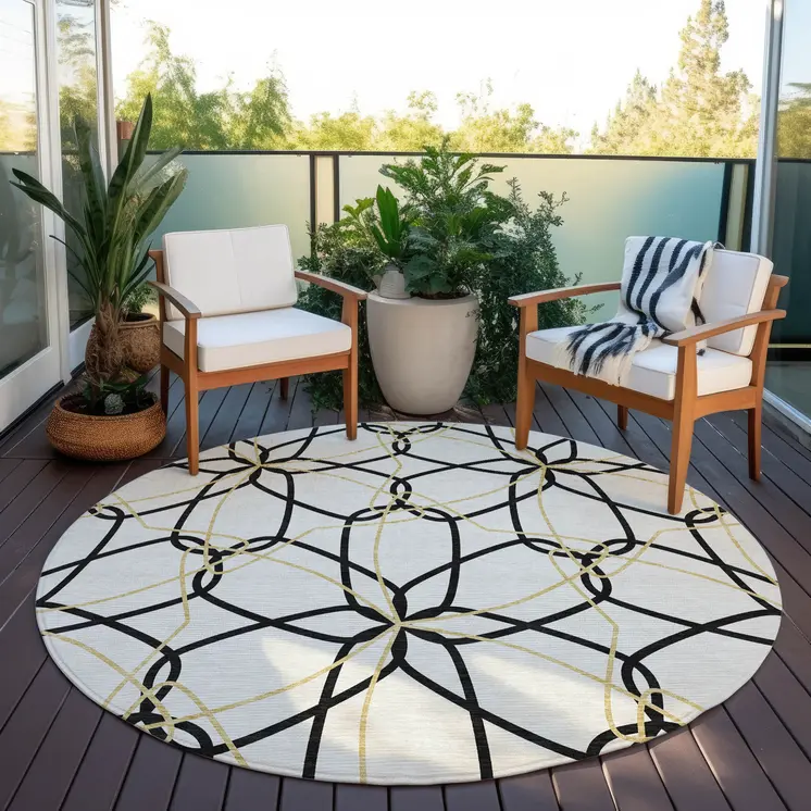 8' White And Black Round Geometric Washable Indoor Outdoor Area Rug