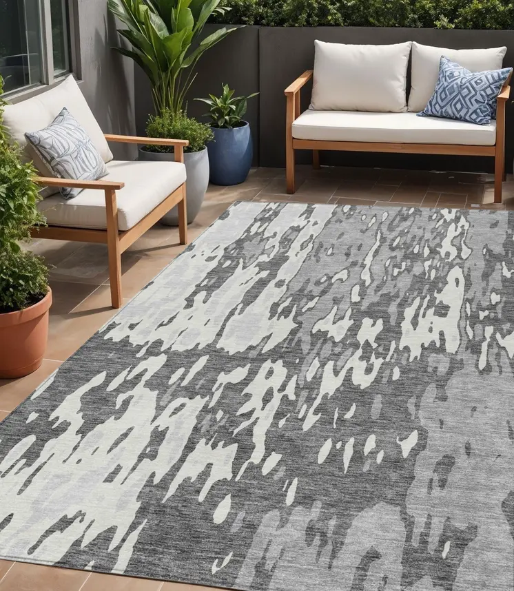 5' X 8' Gray And Ivory Abstract Washable Indoor Outdoor Area Rug