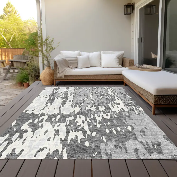 5' X 8' Gray And Ivory Abstract Washable Indoor Outdoor Area Rug