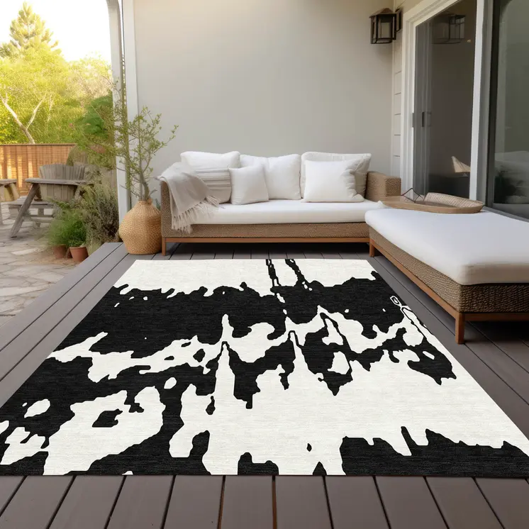 3' X 5' Black And Ivory Abstract Washable Indoor Outdoor Area Rug