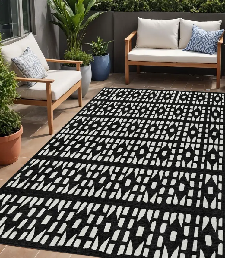 5' X 8' Black And Ivory Geometric Washable Indoor Outdoor Area Rug