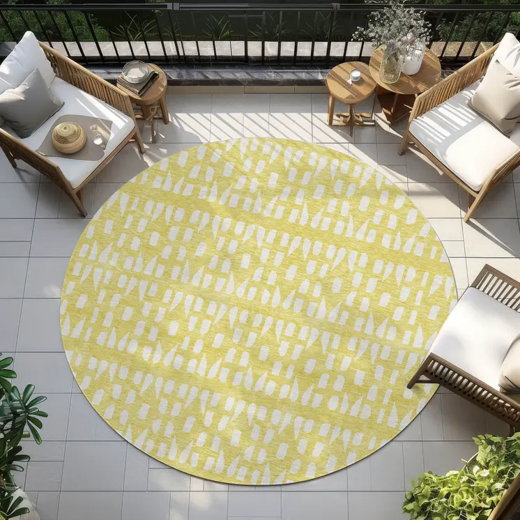 8' Yellow And Ivory Round Geometric Washable Indoor Outdoor Area Rug