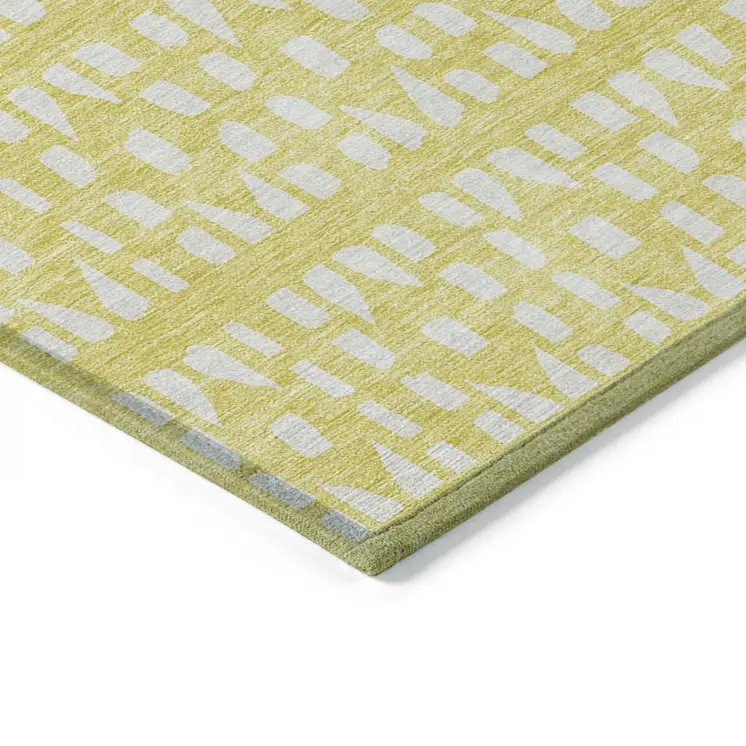 9' X 12' Yellow And Ivory Geometric Washable Indoor Outdoor Area Rug
