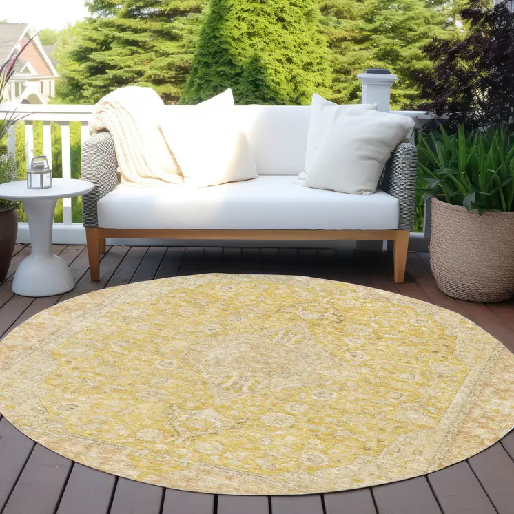 8' Wheat And Gold Round Medallion Washable Indoor Outdoor Area Rug