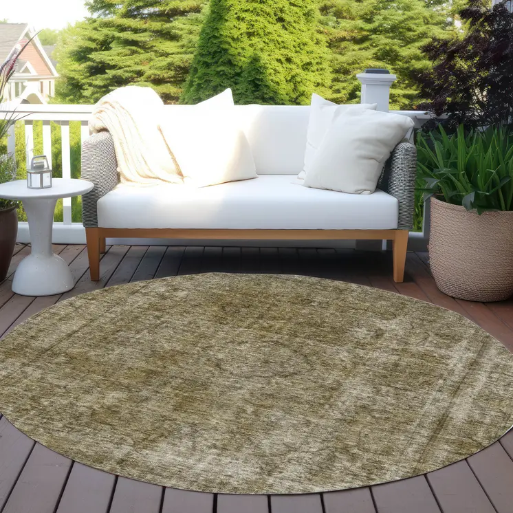 8' Pewter And Silver Round Medallion Washable Indoor Outdoor Area Rug