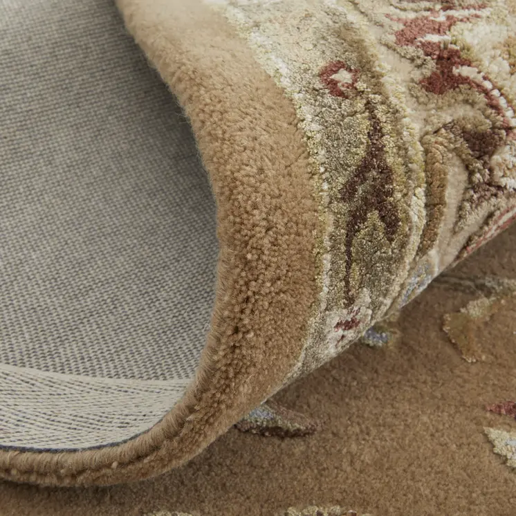5' X 8' Tan And Ivory Floral Hand Tufted Area Rug