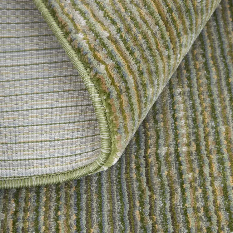 8' Green And Tan Runner Rug