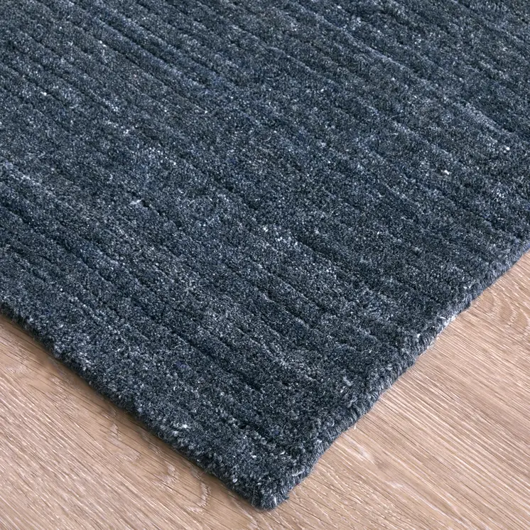 8' X 10' Blue And Gray Hand Woven Distressed Area Rug