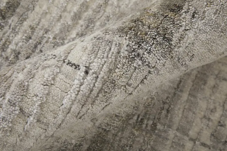 12' X 15' Gray And Ivory Abstract Hand Woven Distressed Area Rug