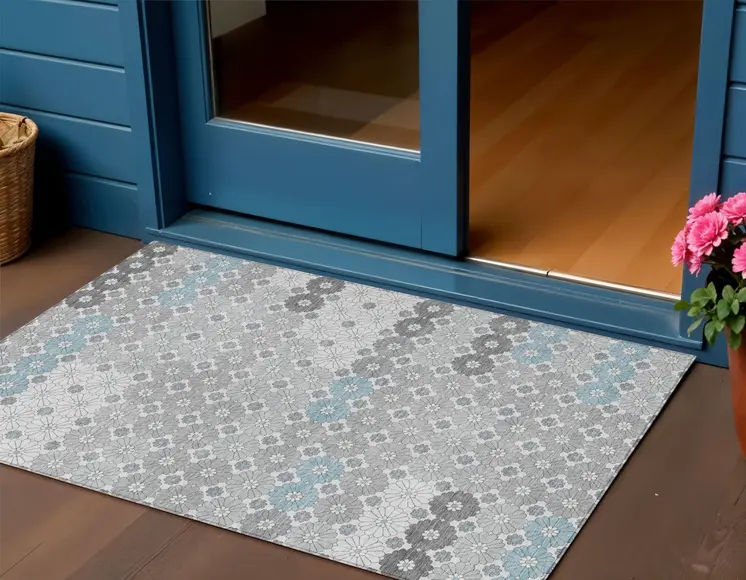 3' X 5' Silver Blue And Ivory Floral Washable Indoor Outdoor Area Rug