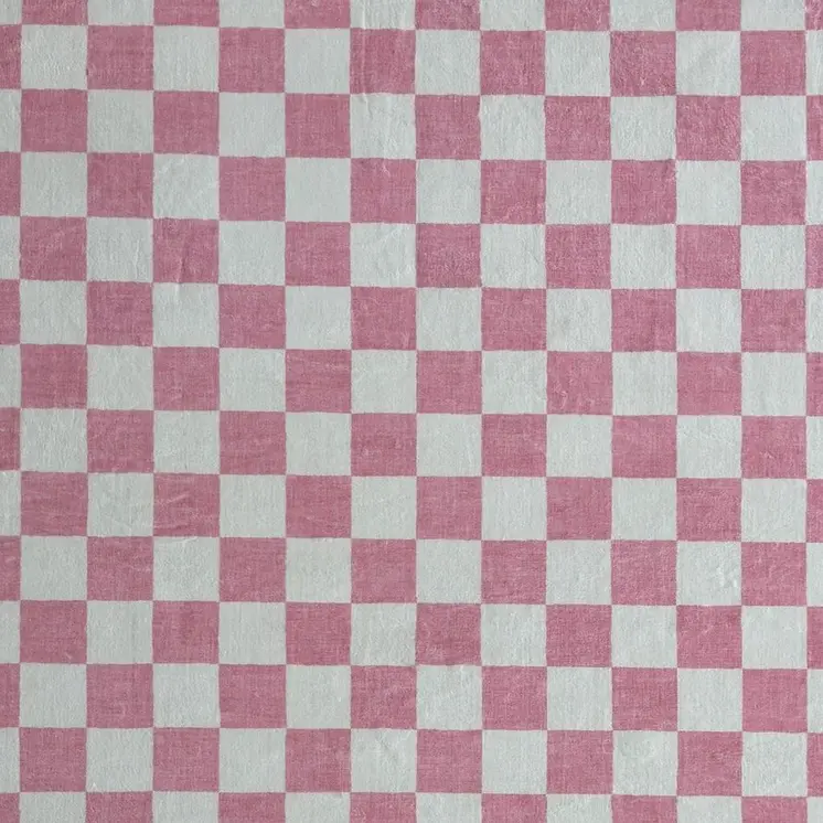 8' X 11' Pink And Off White Checkered Area Rug