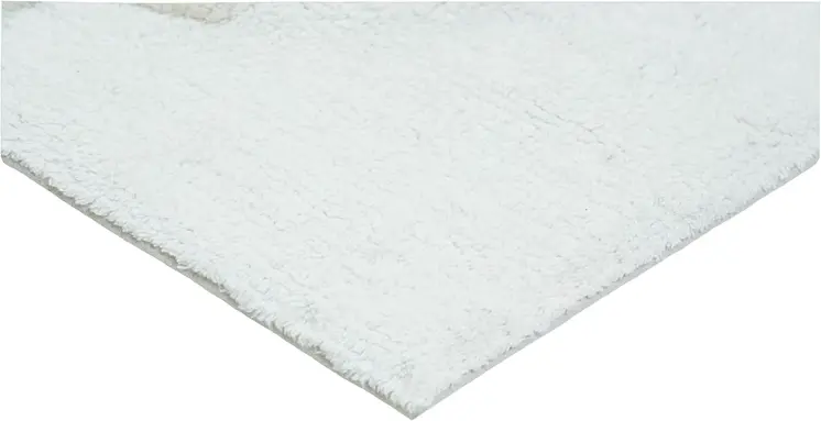 32" Pink And White Cotton Flamingo Non Slip Bath Rug