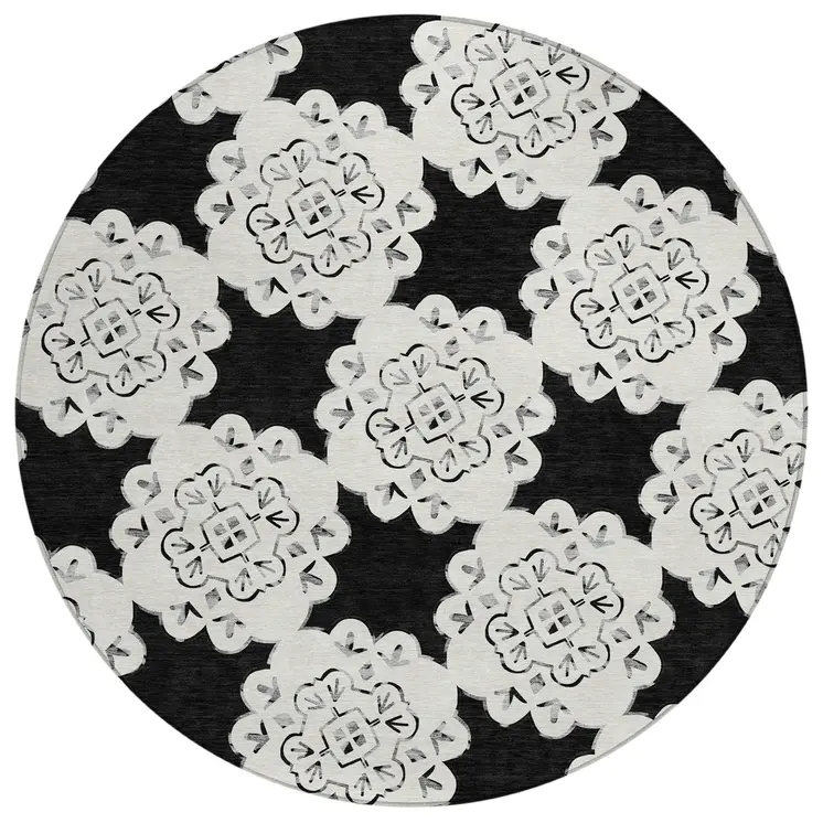 8' Black And Ivory Round Quatrefoil Washable Indoor Outdoor Area Rug