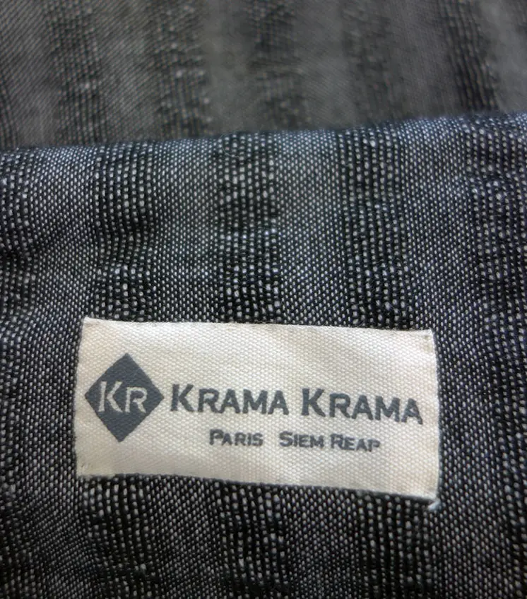 Plain black krama
